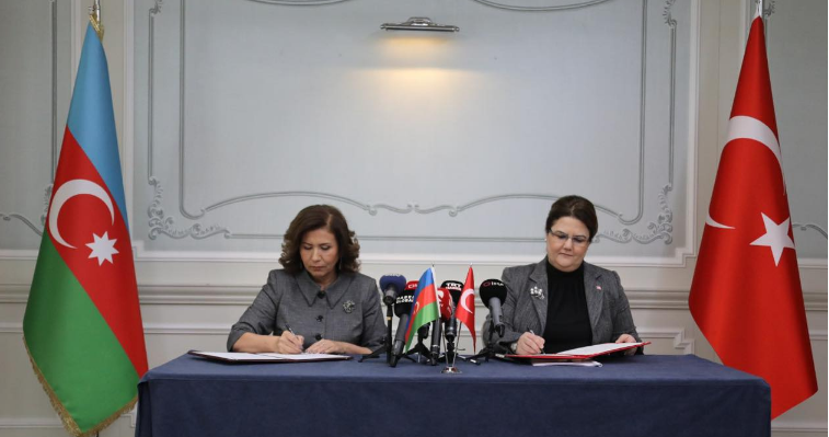 Между Турцией и Азербайджаном подписан План действий в сфере сотрудничества по вопросам семьи, женщин и детей